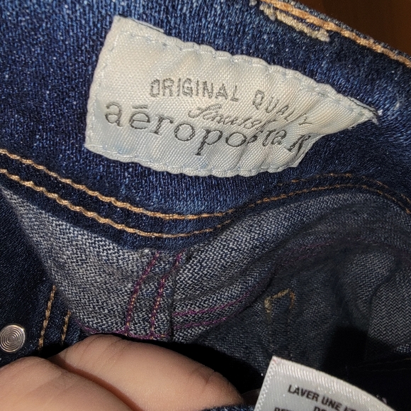 Misses sz 7/8 Aeropostale distressed cropped jeans - Picture 2 of 9